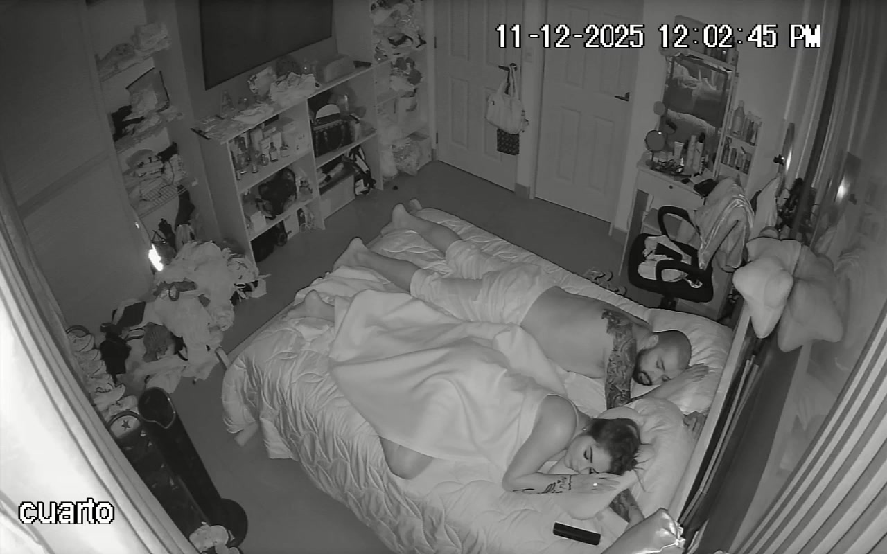 Hidden Voyeur — 1_4949802843449066778 — screenshot 2