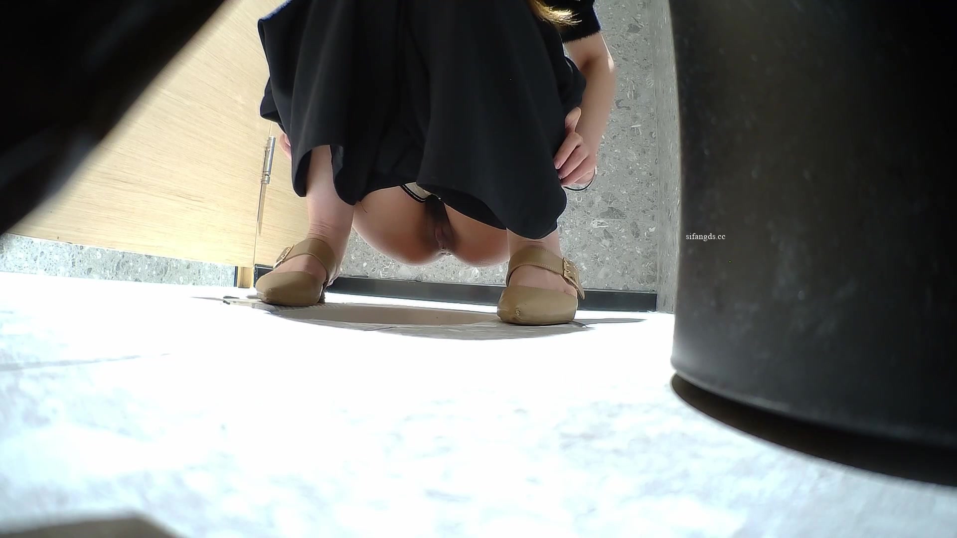 Toilet Spy — 0428(3) — screenshot 2