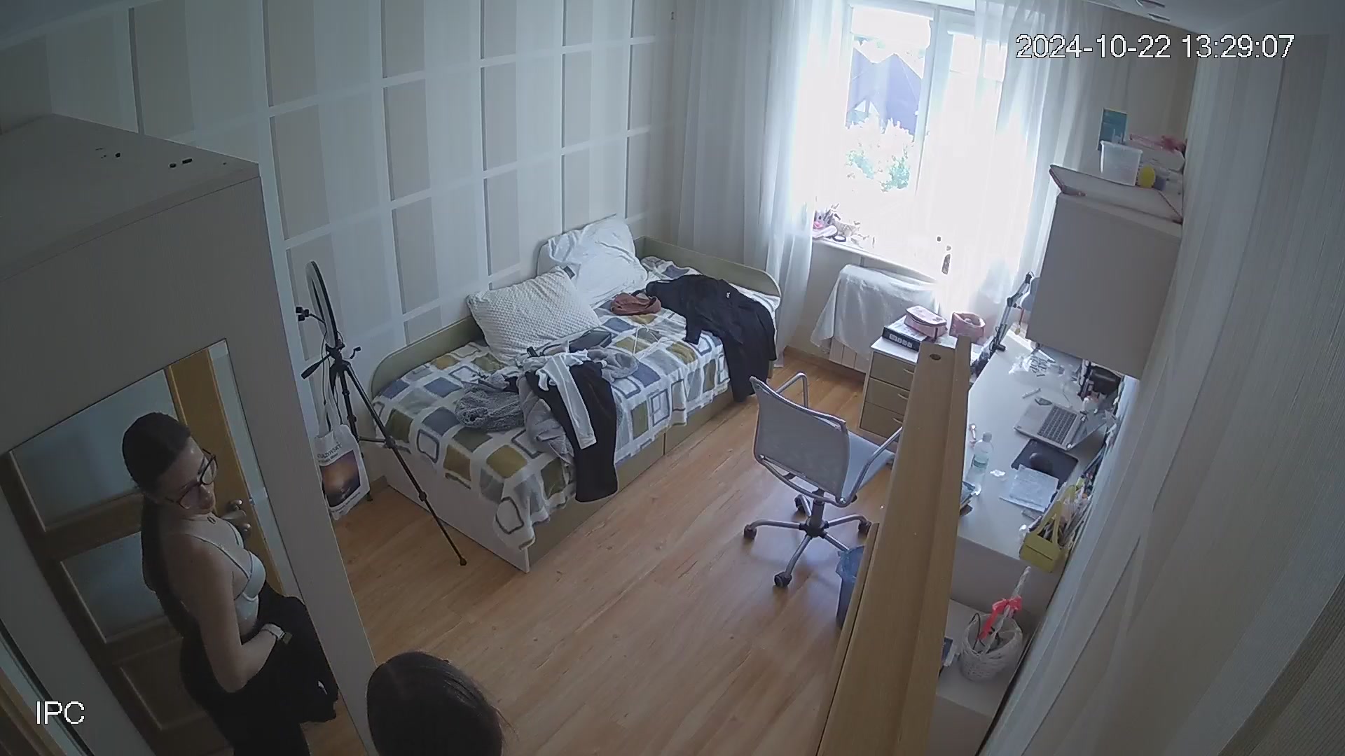 Hidden Voyeur 2 — 1_5021911654972000024 — screenshot 2