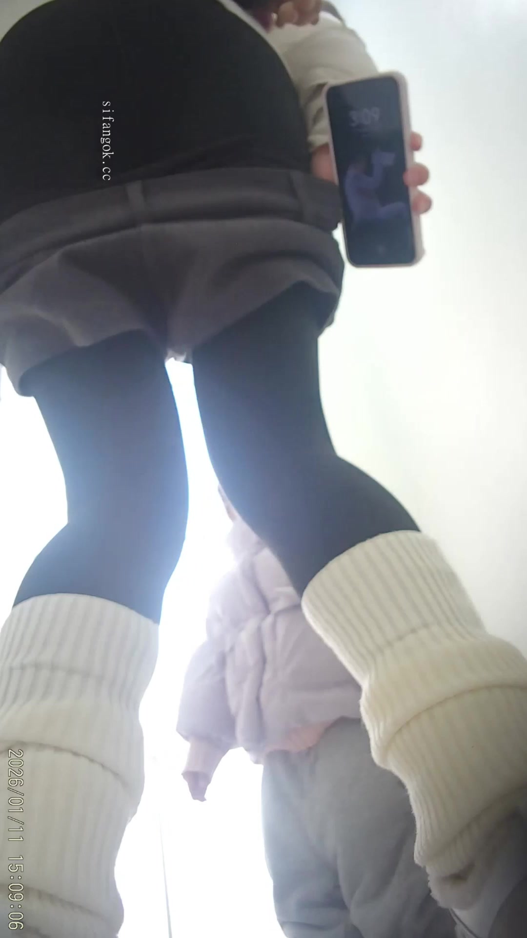 Toilet Spy — 0506(44) — screenshot 2