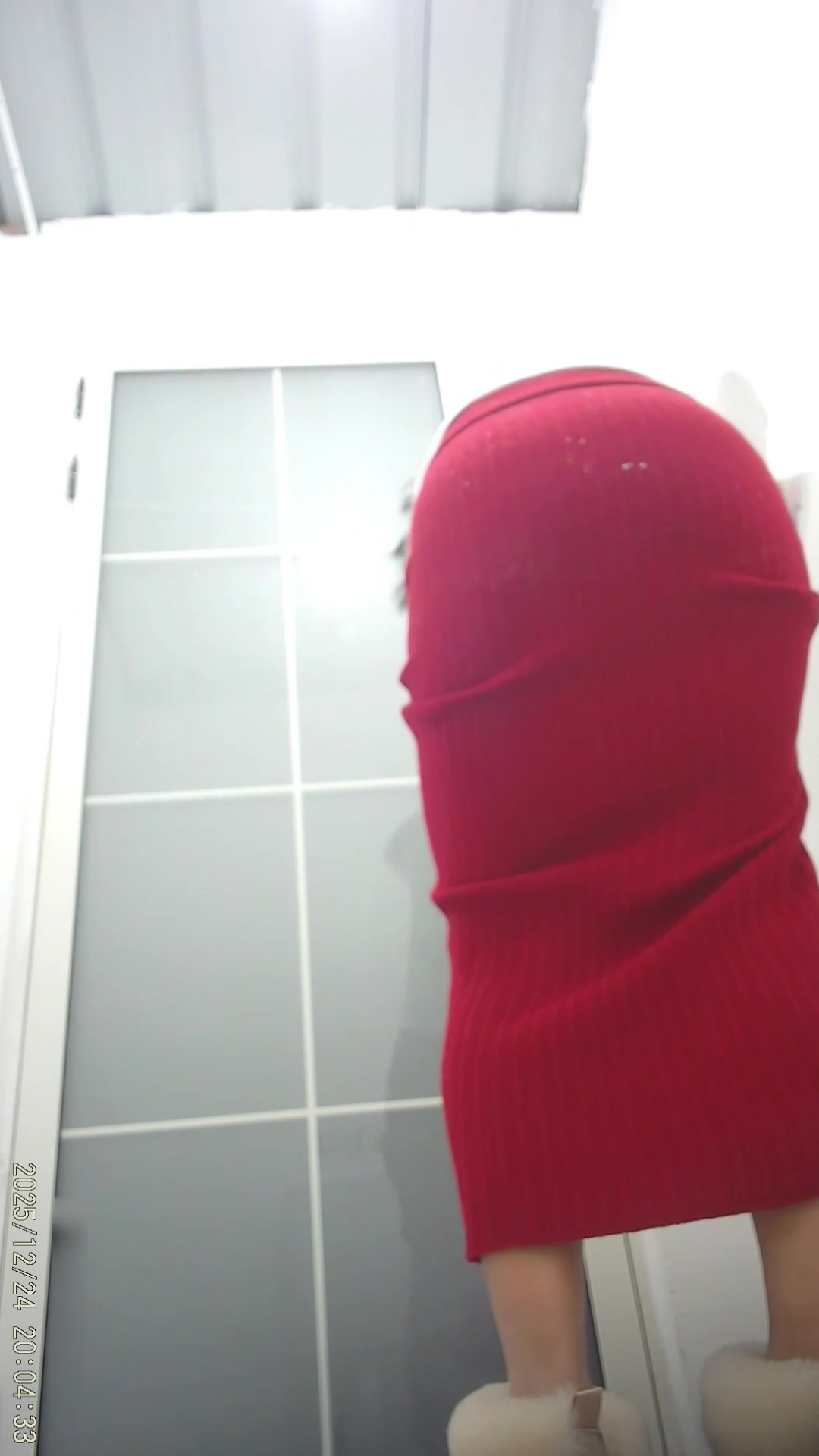 Toilet Spy — 0310(36) — screenshot 2