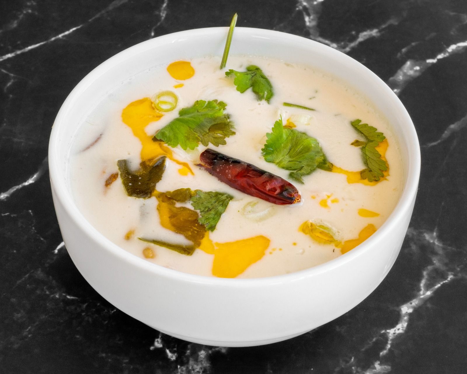 Tom Kha — sopa de leite de coco