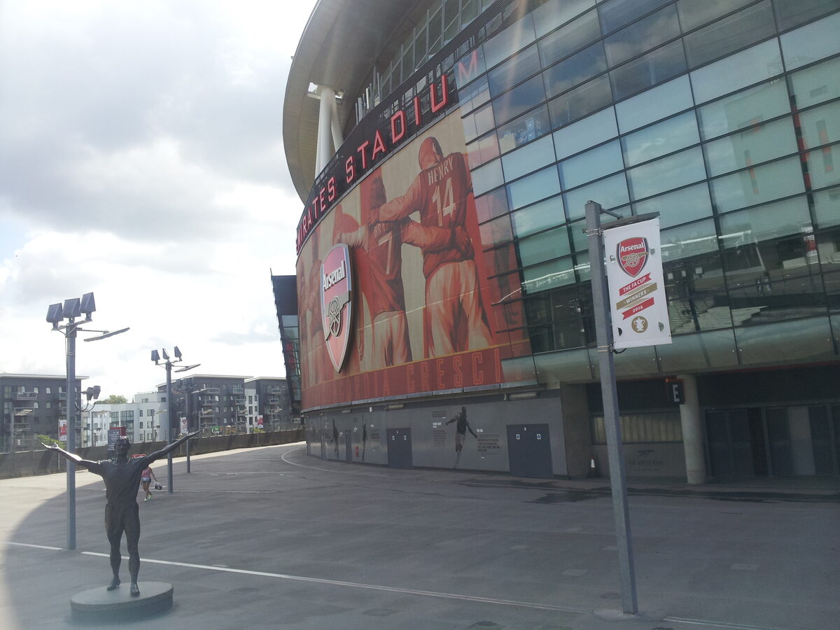 Emirates Stadium Arsenal Premier League title race 2026