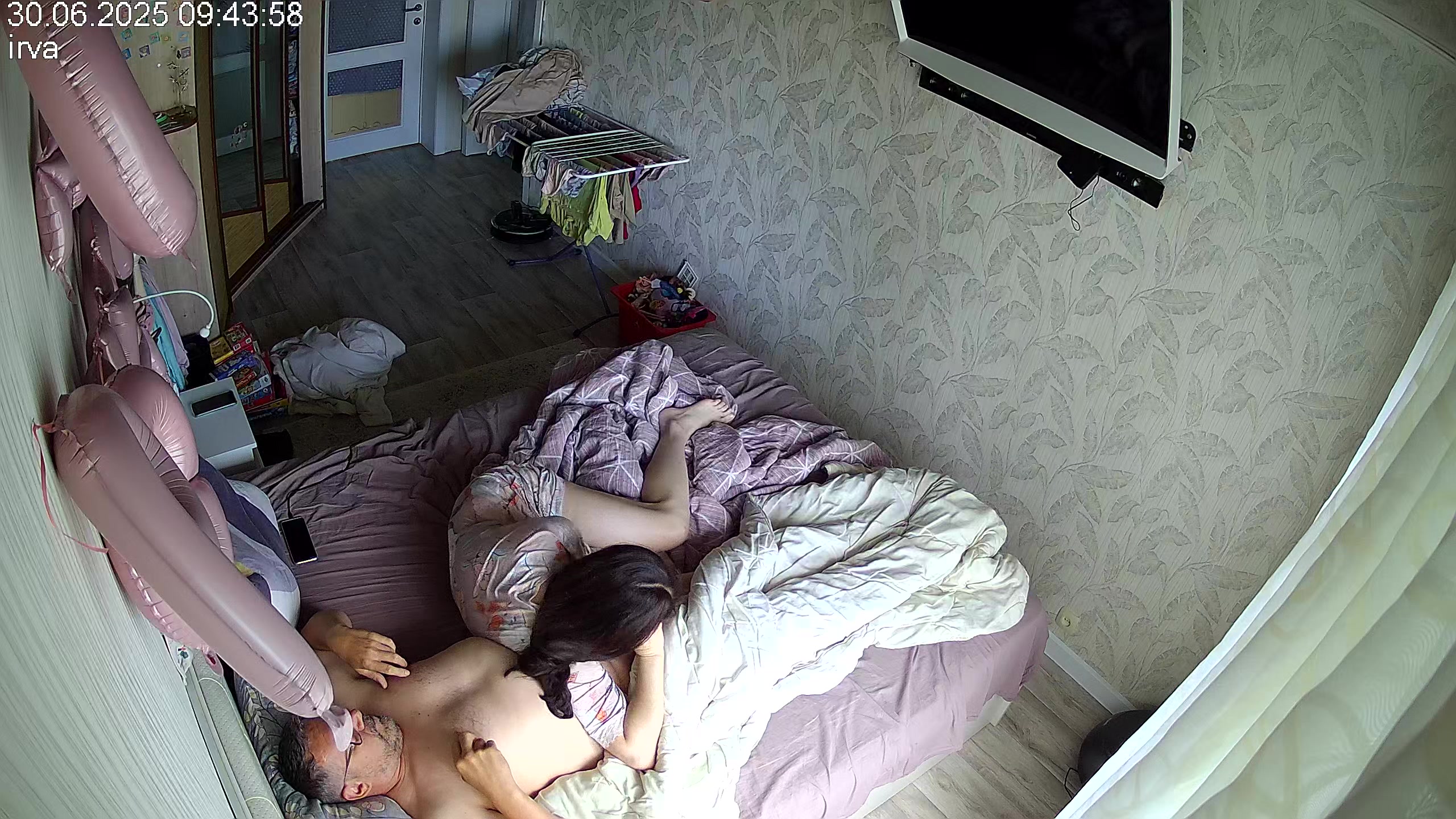 Hidden Voyeur — 1_5028634627409970783 — screenshot 2