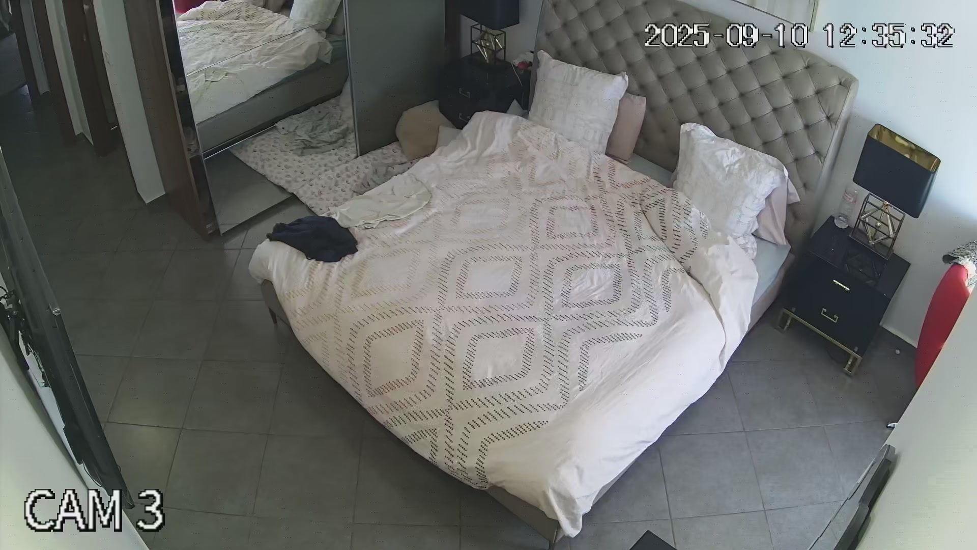 Hidden Voyeur — 1_5179177156734879533 — screenshot 2