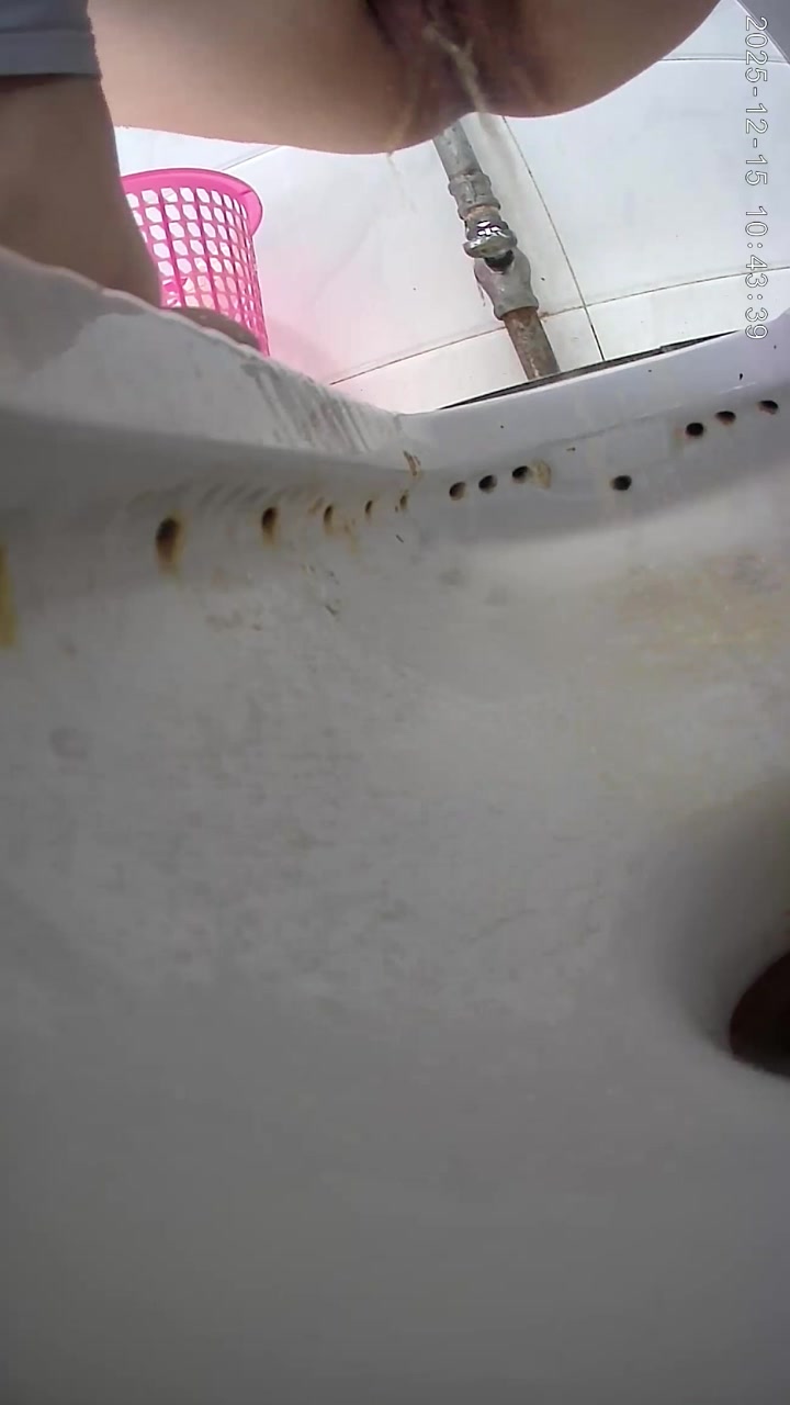 Toilet Spy — 0508(34) — screenshot 2