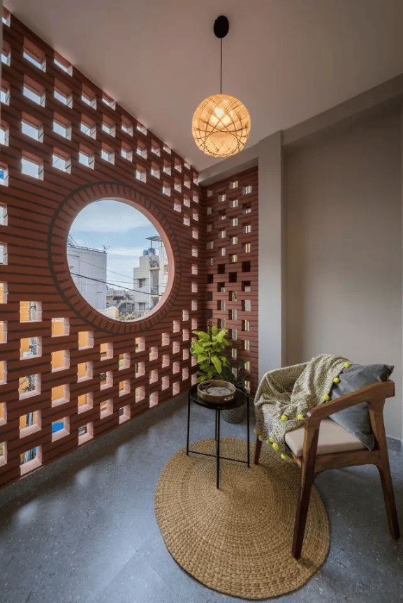 Terracotta jalli privacy screen in Jayanagar, Bengaluru