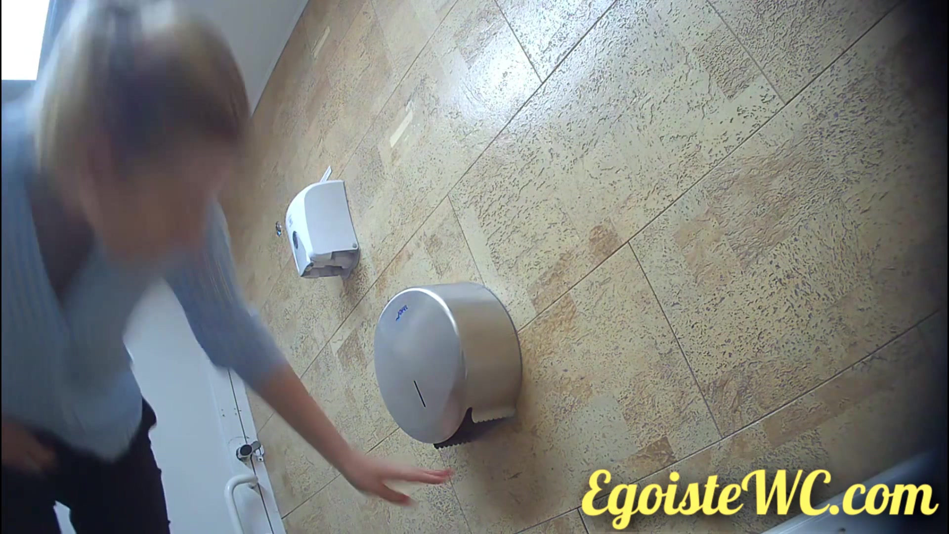 Toilet Spy — 0610 — screenshot 2